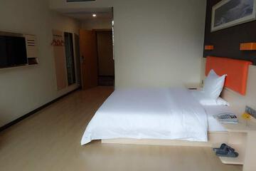 Photo 28