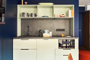 Private kitchenette