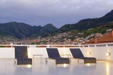Sundeck