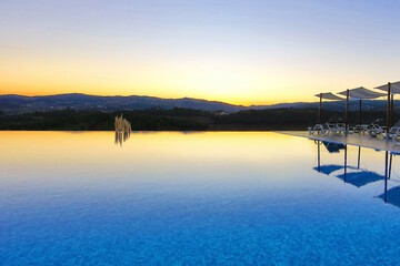 Infinity pool