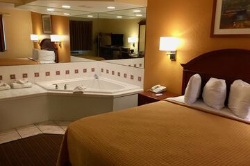 Room 8 of 22