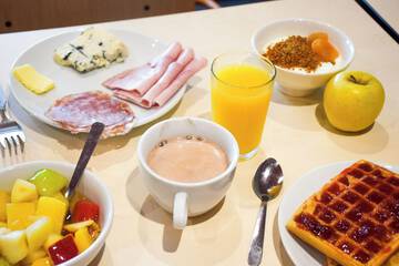 Breakfast meal