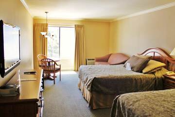 Room 6 of 11