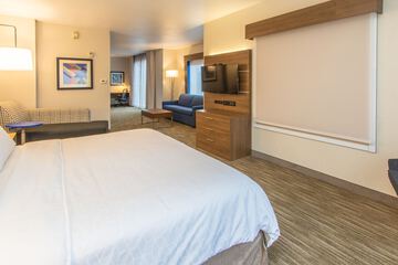 Room 92 of 135