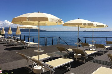 Sundeck