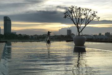 Infinity pool