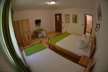 Photo 52