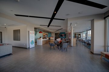 Avid Hotel Yukon by IHG