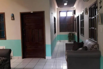 hotel_rooms