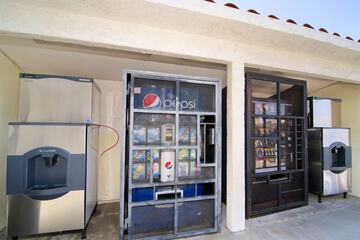 Vending machine