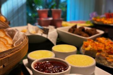 Breakfast buffet