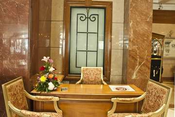 Concierge desk