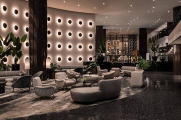 Lobby lounge