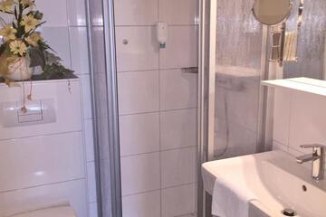 Photo 36