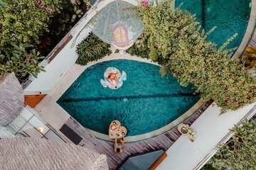 Private pool