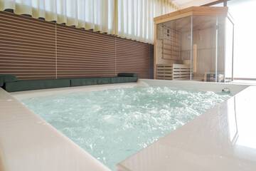 Private spa tub