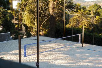 Tennis court