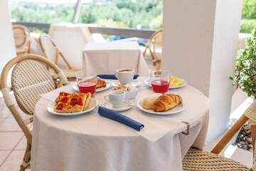 Breakfast area