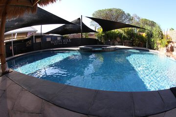 Indoor/outdoor pool