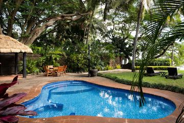 Private pool