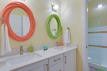 Bathroom sink