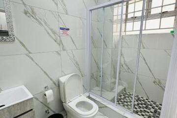 Deluxe Studio Apartment