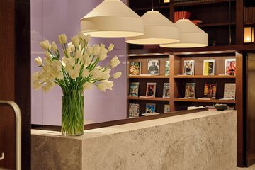 Hotel Interior 4 of 32