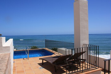 Sundeck