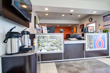 Breakfast/Coffee Service 27 of 33