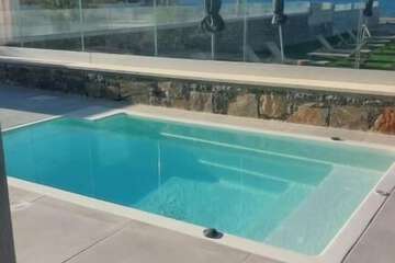 Private pool