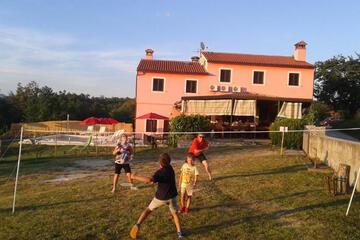 Photo 34