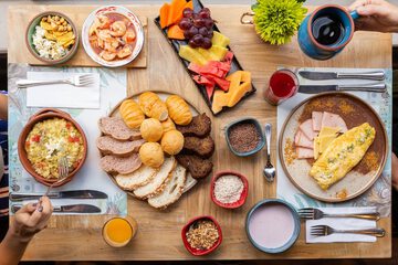 Breakfast meal