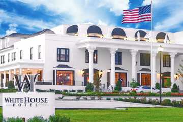 White House Hotel