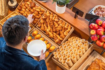 Breakfast buffet