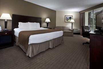 Room 41 of 70