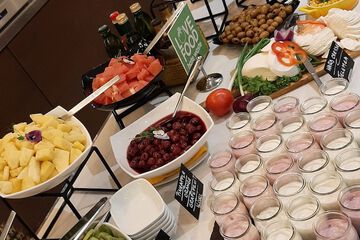 Breakfast buffet