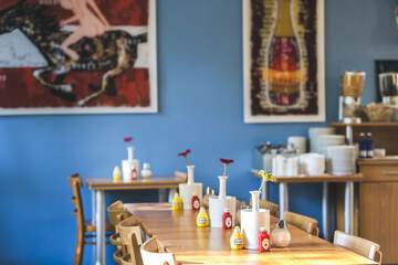 Breakfast area