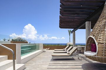 Rooftop pool