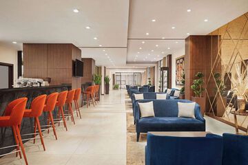 Lobby lounge