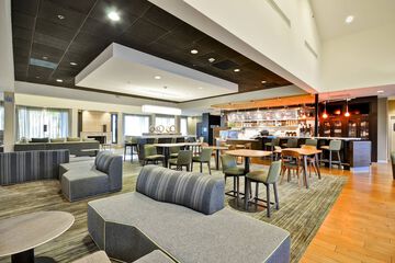 Courtyard by Marriott Dallas Medical / Market Center