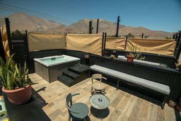 Private spa tub