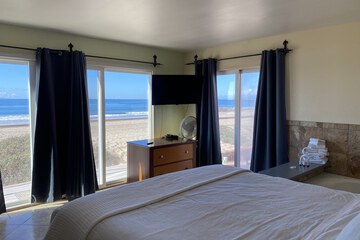 Beach/ocean view