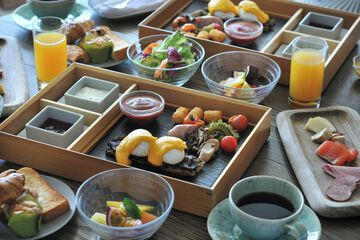 Breakfast meal