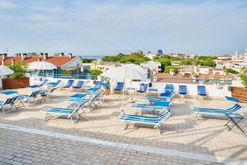 Sundeck