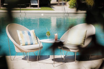 Poolside bar