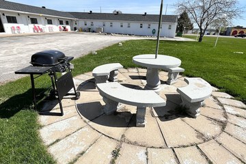 BBQ/picnic area