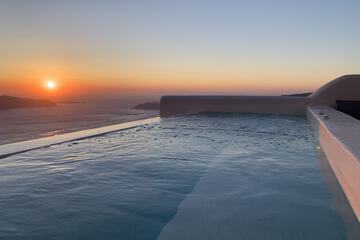 Private pool