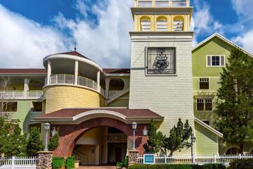 Disneys Saratoga Springs Resort & Spa