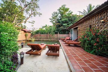 Private pool