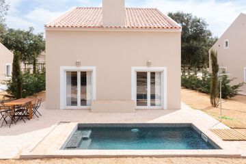Private pool